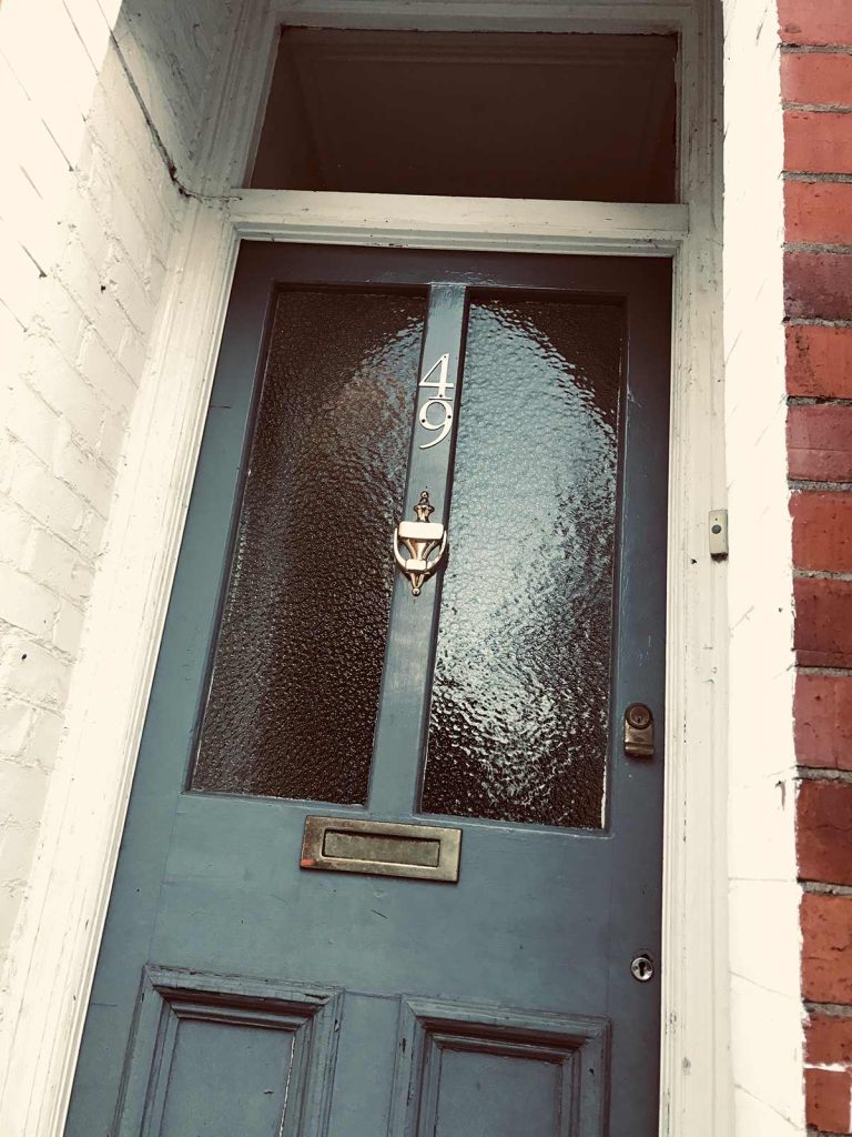Imogen's 1900 Victorian front door in need of restoration 49-WA15-9RW